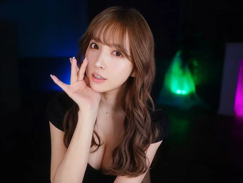 Yua mikami và những chuyện quyến rũ gạ quan hệ nhẹ nhàng
